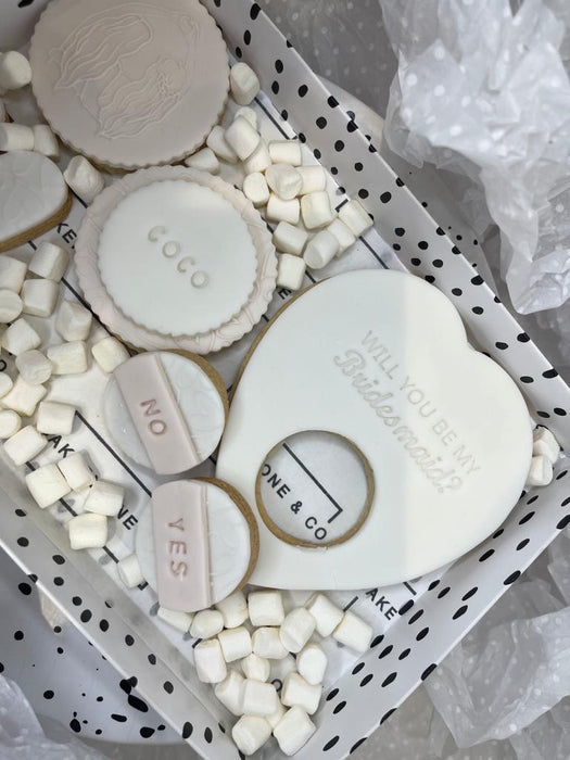 Bridesmaid Proposal Biscuit Box